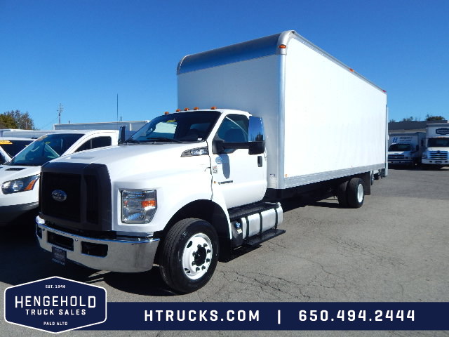 2017 Ford F650 24’ Box Van with RAILGATE - DIESEL