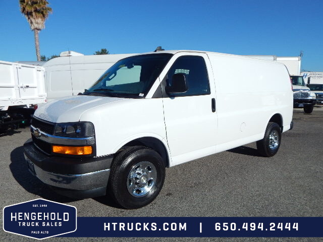 2021 Chev 2500 Express Cargo Van - SLIDING SIDE DOOR