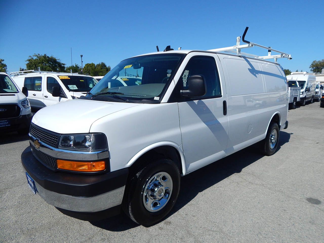 Used 2023 Chevrolet 2500 3/4-Ton with 15,093 miles for sale in Palo Alto, CA at $37,995