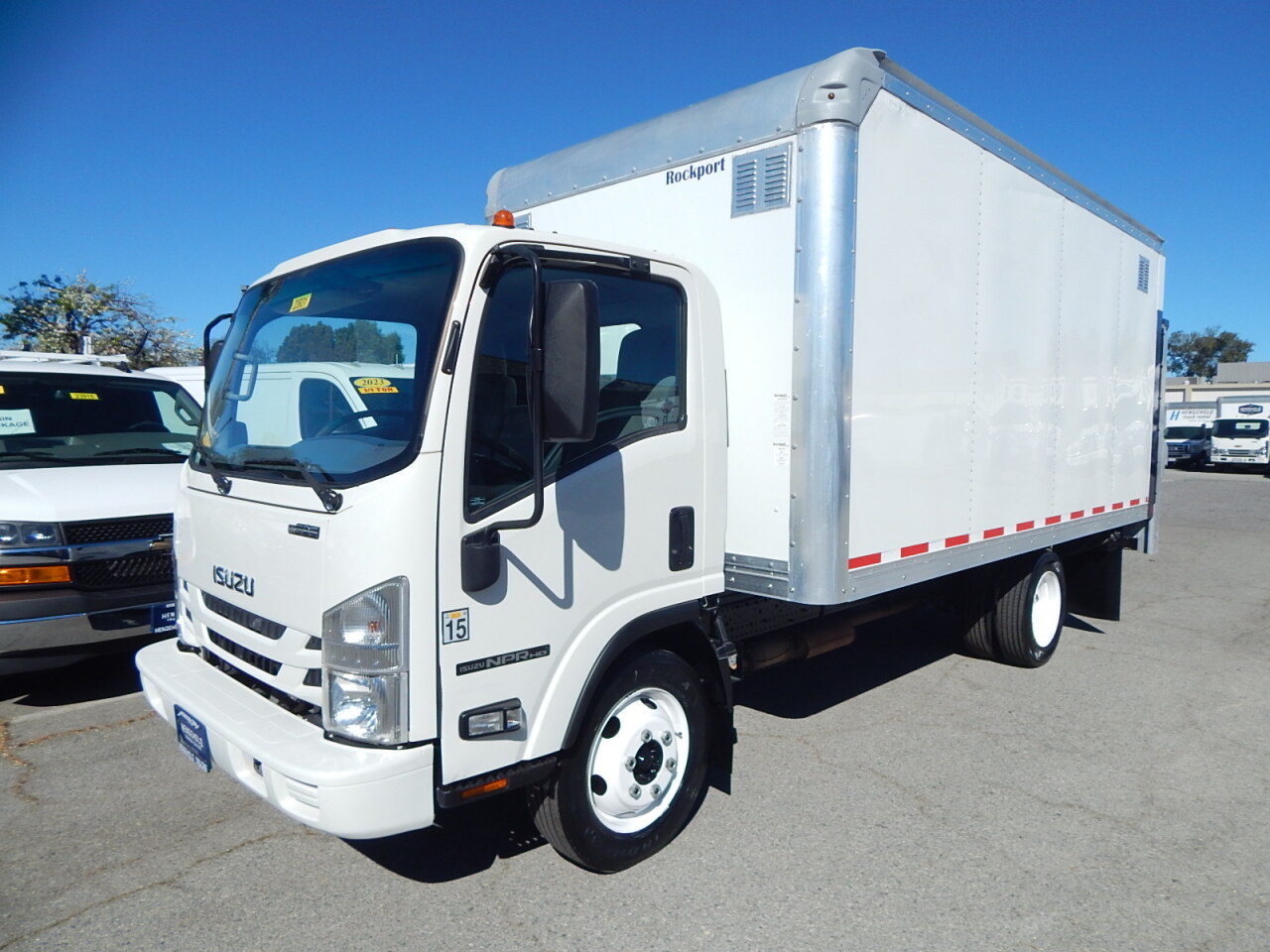Used 2022 Isuzu NPR HD Bobtail 16 with 106,715 miles for sale in Palo Alto, CA at $38,995