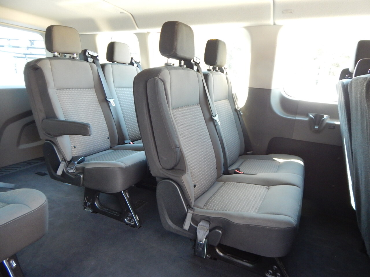 2022 Ford Transit Passenger Van XLT - Photo 27